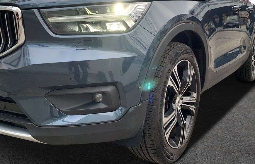 Volvo XC40 T5 AWD Inscription TOP Pano LED Taž AdTemp Apple