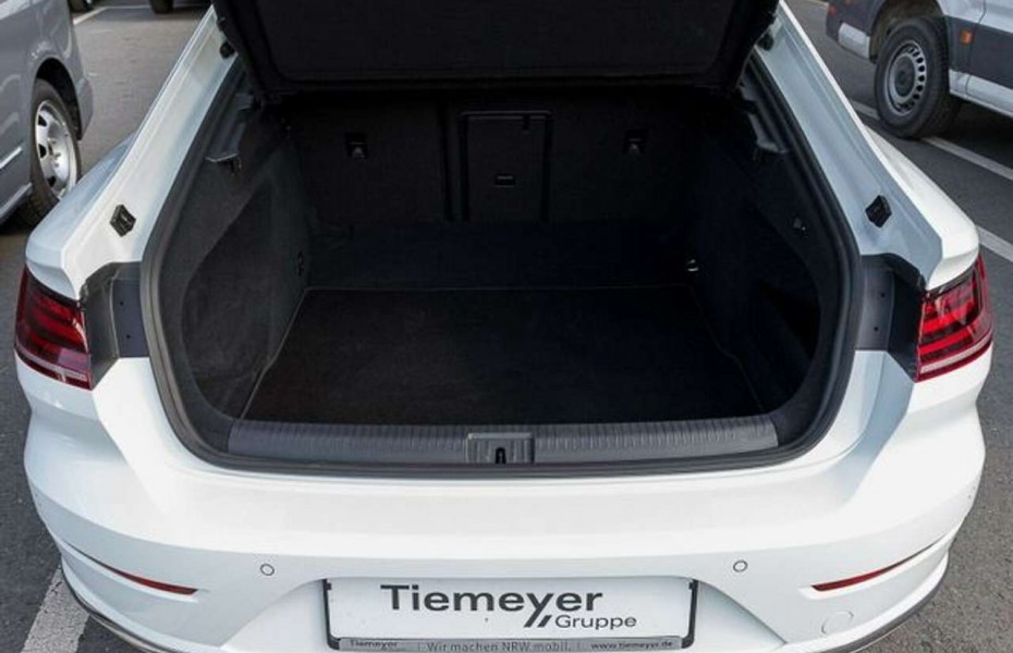 Volkswagen Arteon 2.0 TDI DSG 4M R-LINE DYNAUDIO AHK KAMERA