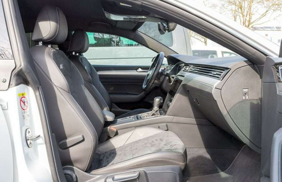 Volkswagen Arteon 2.0 TDI DSG 4M R-LINE DYNAUDIO AHK KAMERA