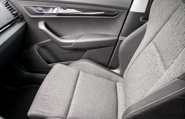 Škoda Karoq 1.5 TSI Style NAVI AHK KAMERA ACC