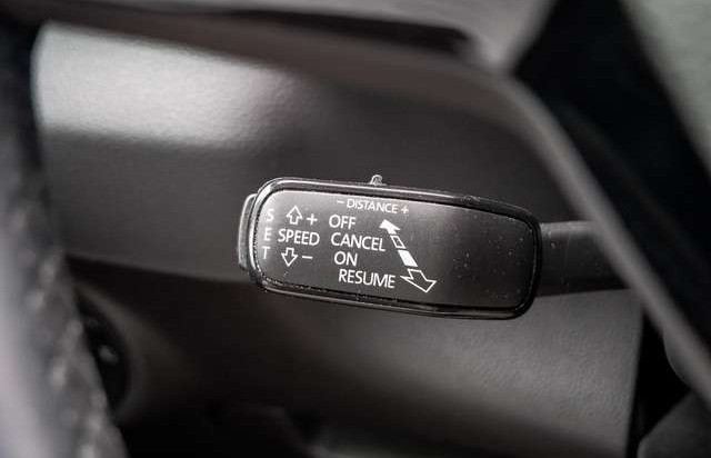 Škoda Karoq 1.5 TSI Style NAVI AHK KAMERA ACC