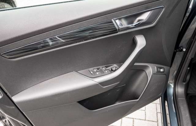 Škoda Karoq 1.5 TSI Style NAVI AHK KAMERA ACC