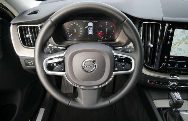 Volvo XC60 D4 AWD Inscription 1.Hand