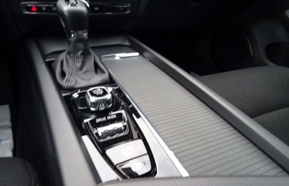 Volvo V60 D4 Momentum Pro IntelliSafe/Sitzheizung/BLIS