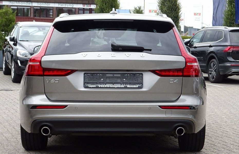 Volvo V60 D4 Momentum Pro IntelliSafe/Sitzheizung/BLIS