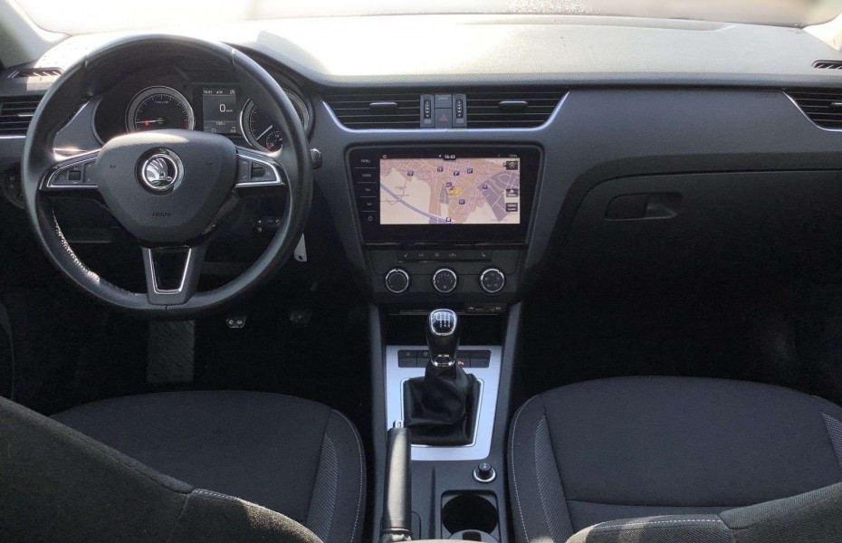 Škoda Octavia 2.0 TDI Ambition Navi GRA SHZ PDC