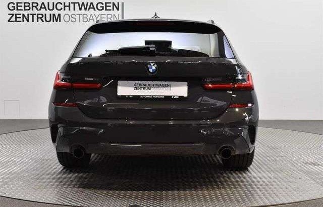 BMW Řada 3 320 330d Touring Aut. M Sport JaWa+Gestik+Pano+Laser