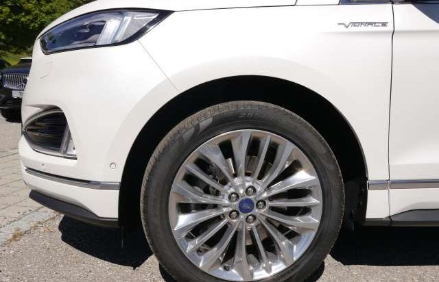 Ford Edge Vignale 4x4 Bluetooth Navi LED Vollleder