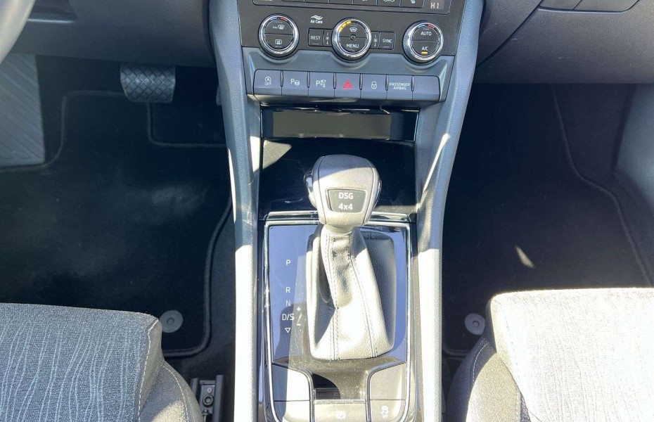 Škoda Kodiaq 2.0 TSI DSG 4x4 Style, Navi 360°view AHK