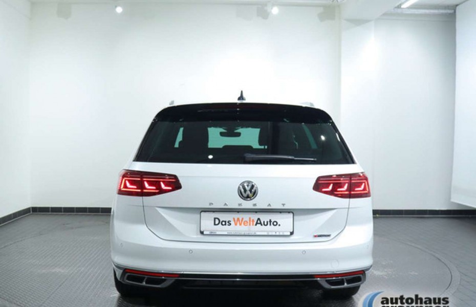 Volkswagen Passat 2.0 TDI R-Line AHK HUD STANDHZ