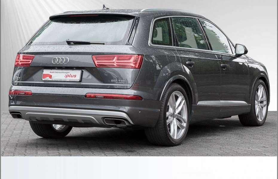 Audi Q7 50 TDI Q S LINE LED ST.HEIZ 7SITZE PANO HuD