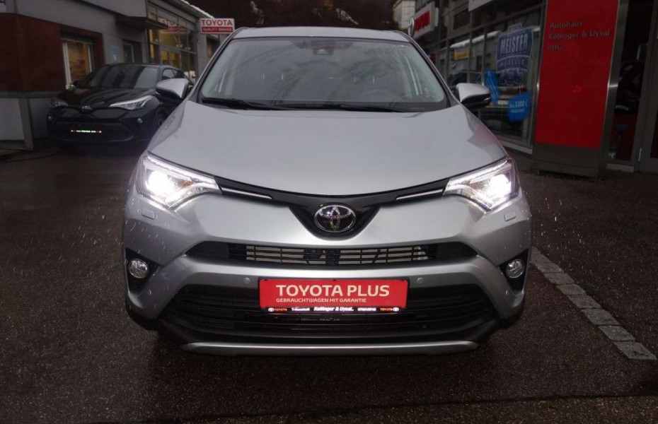 Toyota RAV4 2.0 4x4 Start&Stop Team Deutschland NAVI AHK