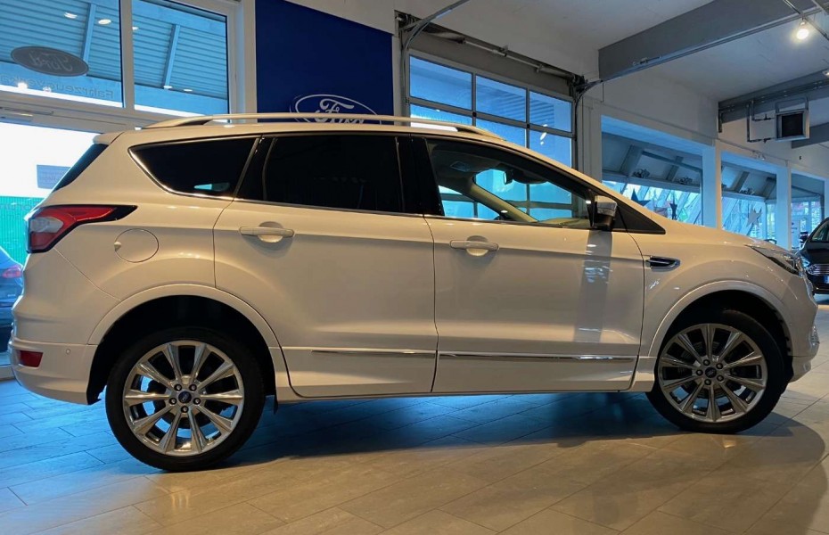 Ford Kuga Vignale 2.0 TDCi 4x4  NAVI PARK-ASSISTENT