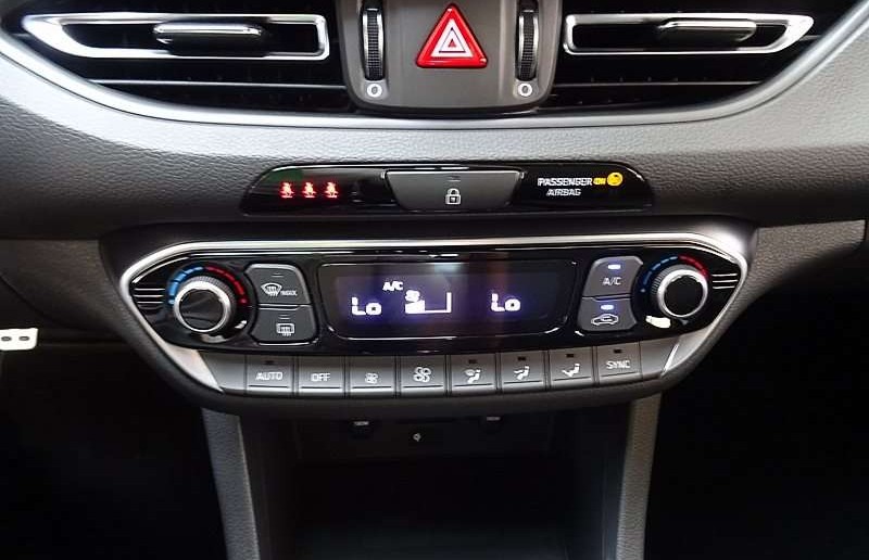 Hyundai i30 FL 5-Türer MJ22 1.5 Benzin Turbo M/T (48V) N LINE
