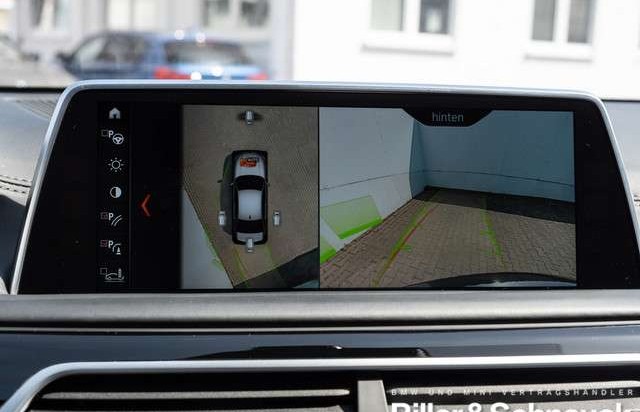 BMW Řada 7 iA xDrive STANDHZ+LEDER+NAVI+HUD+LASER+H/K