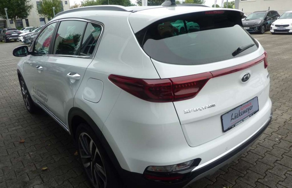 Kia Sportage 2,0 Crdi AT Platinum 4WD Leder P-Dach