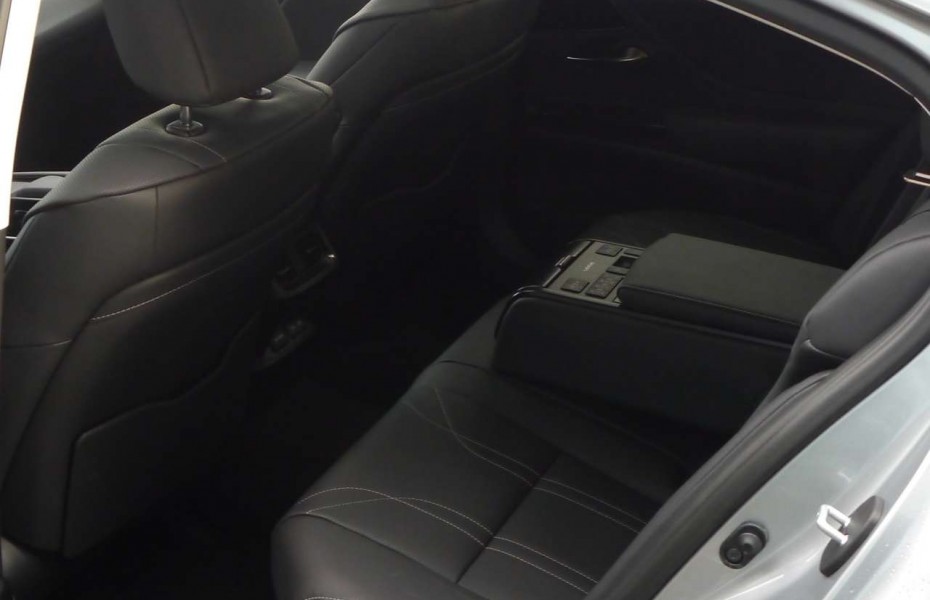 Lexus ES 300h Luxury Line HeadUp 360 LED Navi