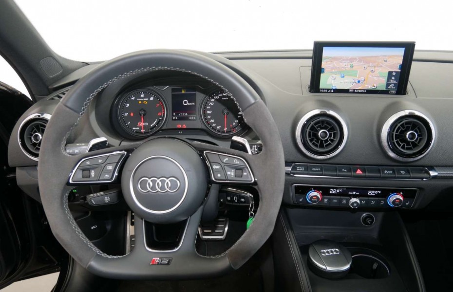 Audi RS 3 RS 3 Limousine *LEDER*V-Max* RS-ABGAS/LED/NAVI/PDC