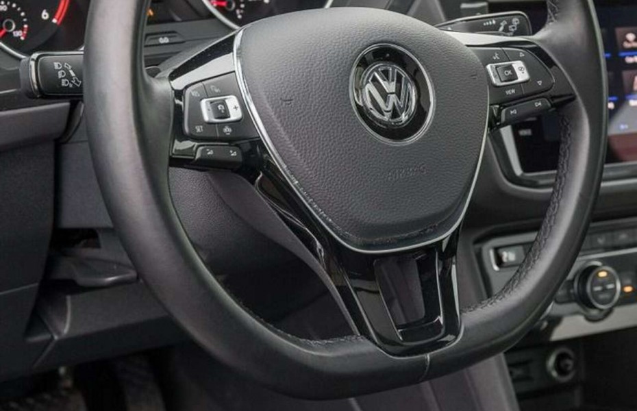 Volkswagen Tiguan 2.0 TDI DSG R-Line TOP Navi Pano HUD LED Taž Navi 360kam ParkPilot