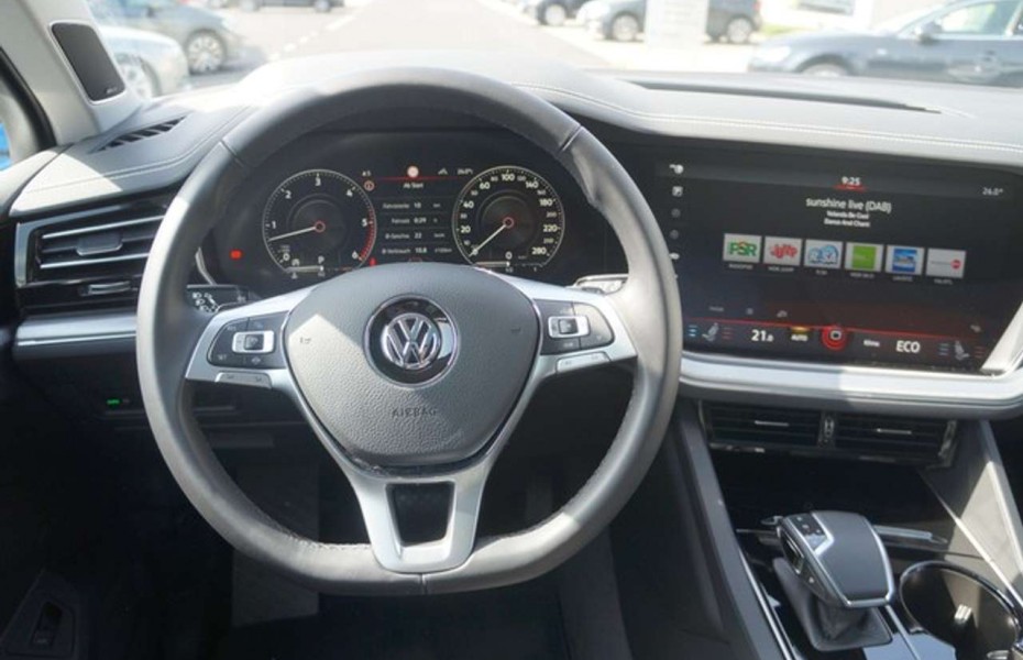 Volkswagen Touareg TDI Elegance 4M MATRIX LUFT PANO STH AID HUD AHK
