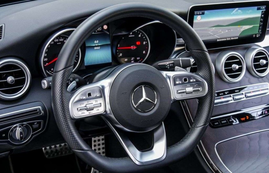 Mercedes-Benz Třídy C C220d T AMG NAVI+LED+NIGHT+KEYLESS+PTS+SHZ+SOUND