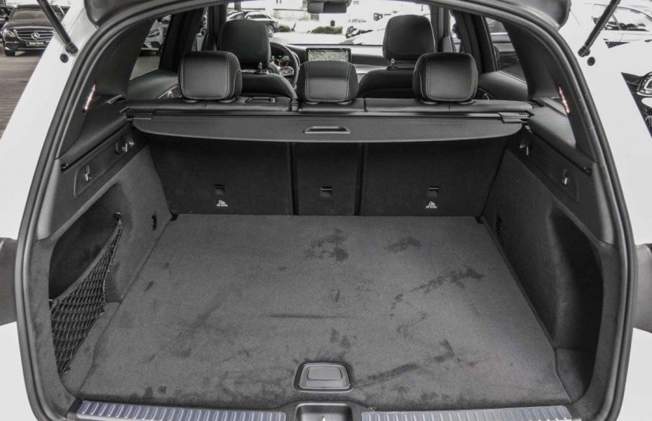 Mercedes-Benz GLC 200 4M AMG+Pano+Multibeam LED+Kamera+Night+AHK