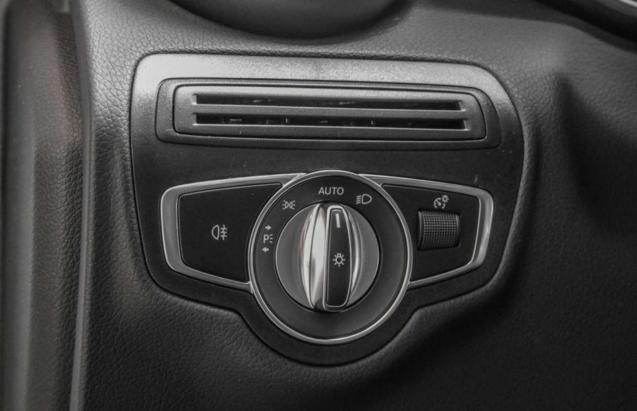 Mercedes-Benz GLC 200 4M AMG+Pano+Multibeam LED+Kamera+Night+AHK