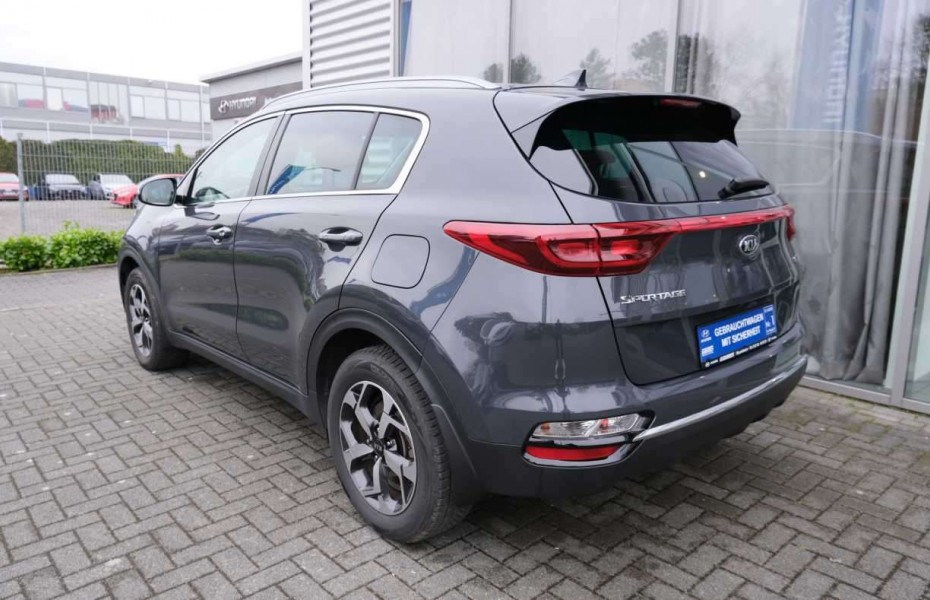 Kia Sportage 1.6 CRDI 2WD*Navi*Klimaauto*DAB Radio*Allwetter*