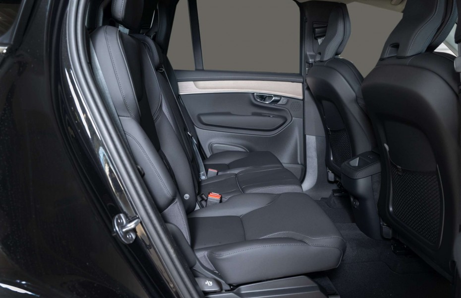 Volvo XC90 NEUES MODELL B5 Plus Bright AWD 7 Sitze 360°Ka.