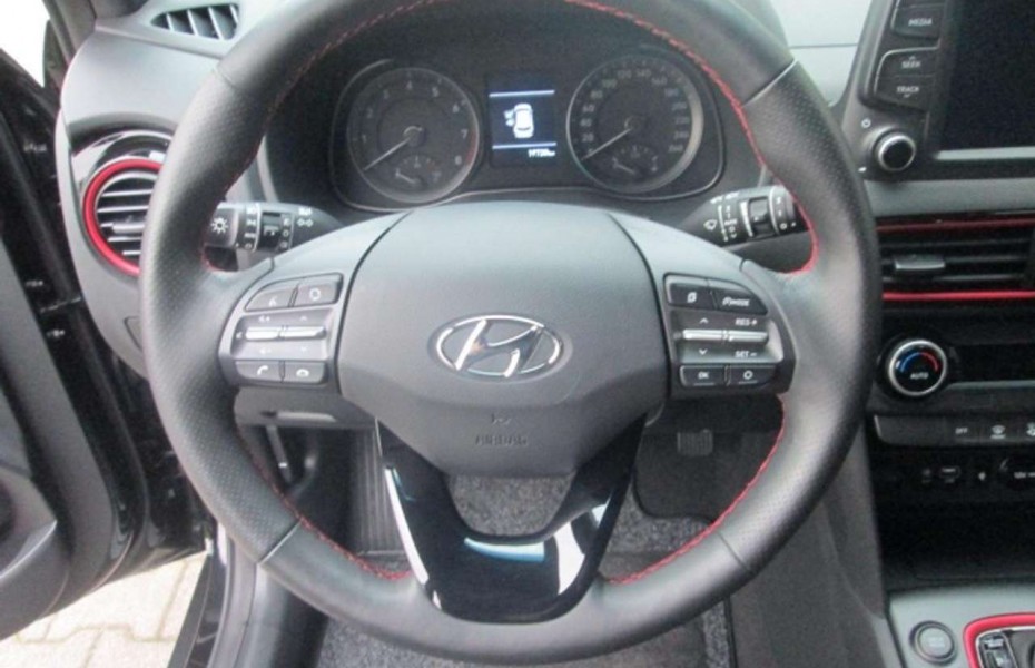 Hyundai Kona 1.6 GDI Style 2WD HUD Kamera Tempomat Navi