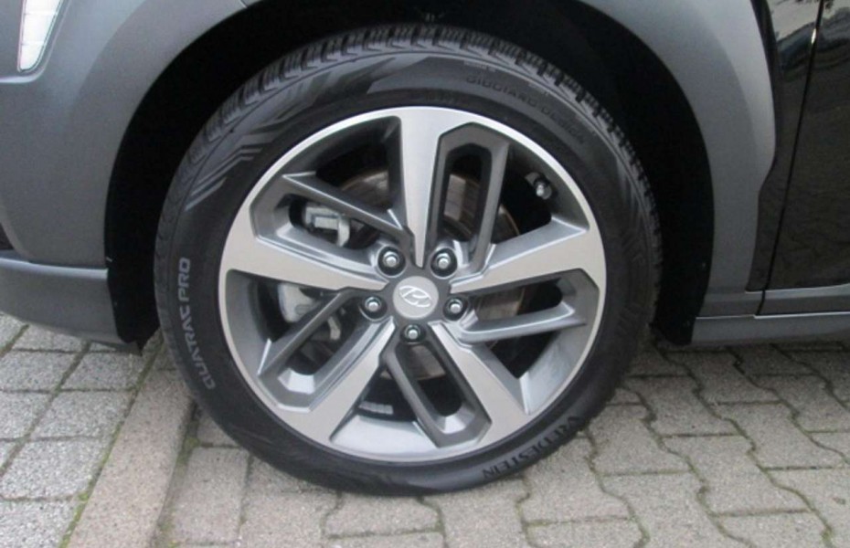 Hyundai Kona 1.6 GDI Style 2WD HUD Kamera Tempomat Navi