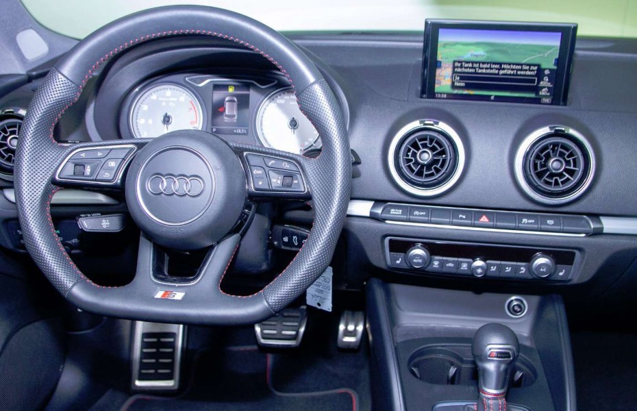 Audi S3 Sportback TFSI DAB magnet Navi PDC+ LM19