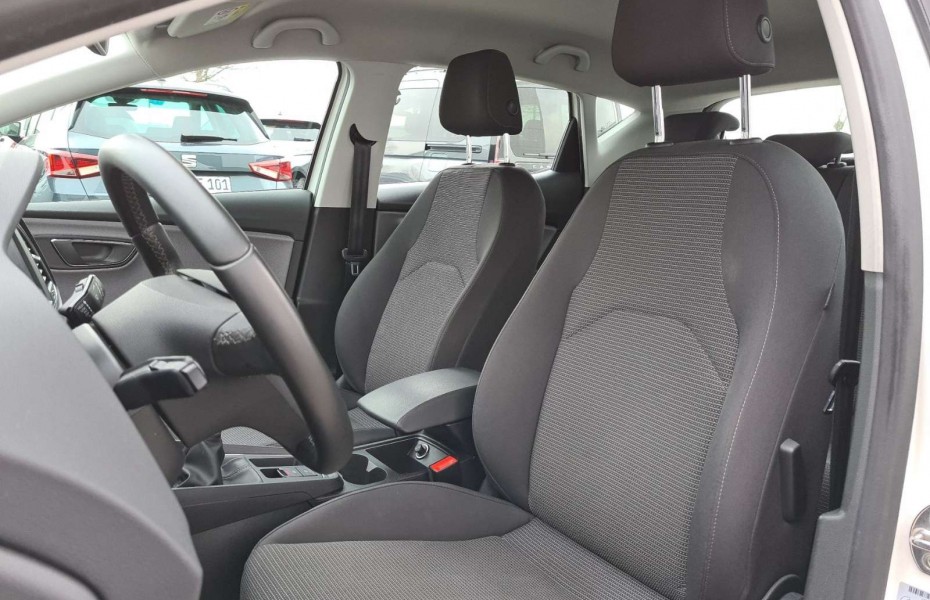 SEAT Leon 1.5 TSI Style+NAVI+SHZ+KAMERA+TEMP+LMFELGEN+KLIMA