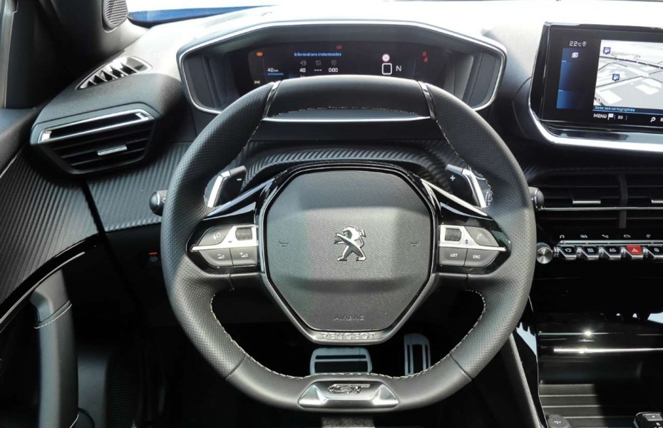 Peugeot 2008 BlueHDi 130 EAT8 Allure