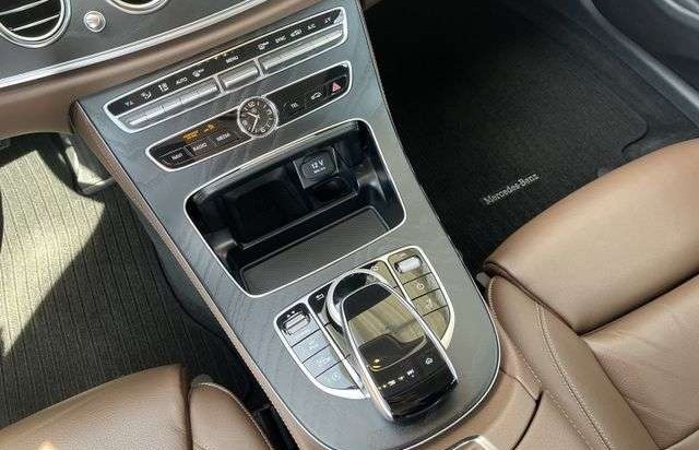 Mercedes-Benz Třídy E 220d 4M T-Modell AMG *LED*COMAND*BURMESTER*