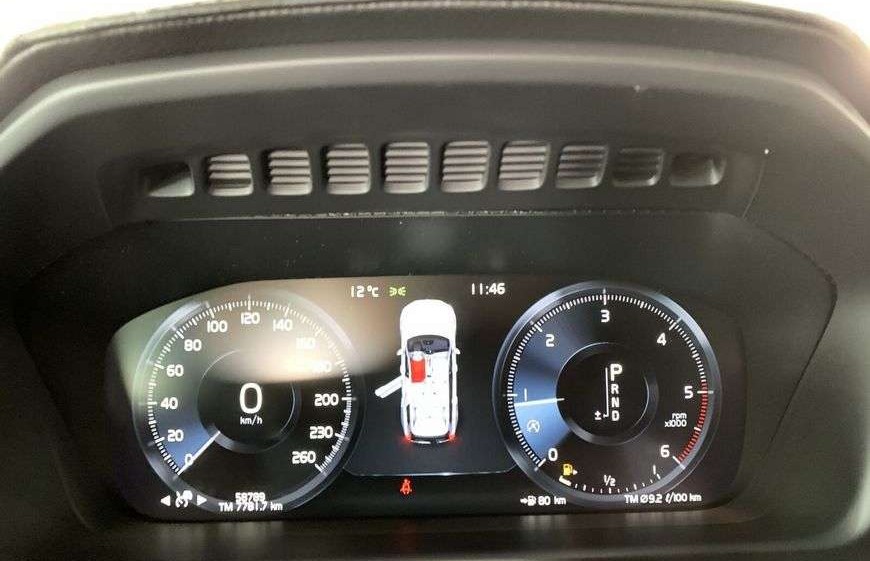 Volvo XC90 D5 AWD Inscription Pano Taž NezTop LED HUD