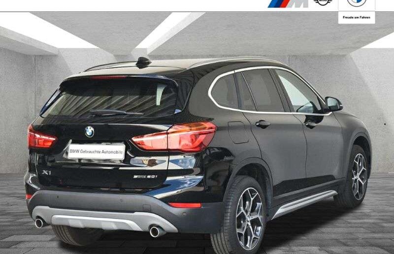 BMW X1 sDrive20iA xLine Navi.LED.Tempo.PDC.SHZ.MFL.