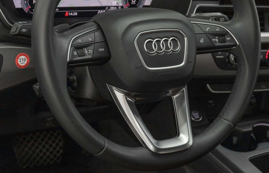 Audi A4 35 TFSI S LINE MATRIX NAVI BuO LM19