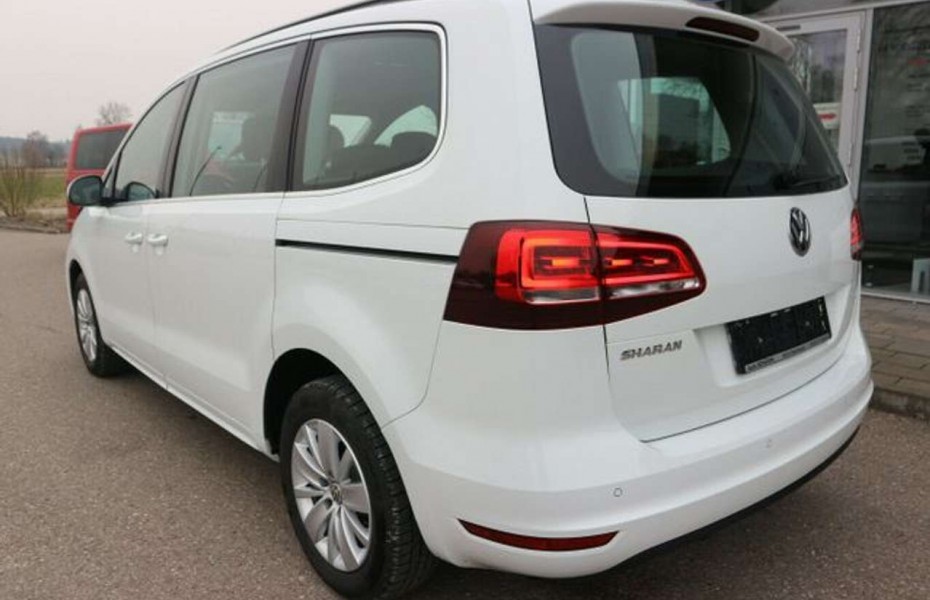 Volkswagen Sharan 2.0 TDI COMFORTLINE 7-SITZER GARANTIE+NAV