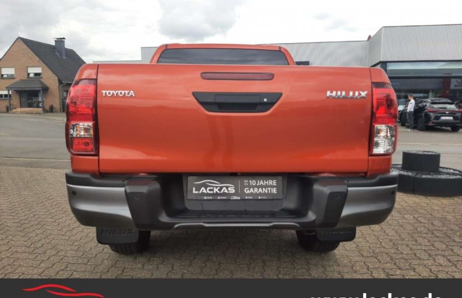 Toyota Hilux Double Cab EXECUTIVE 4x4 AUTOMATIK KAMERA LEDER