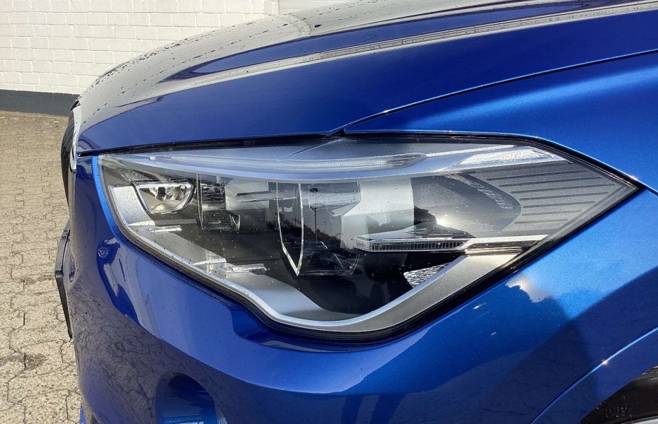 BMW X1 xDrive25d M Sport AHK Pano DA LED Navi+ HUD