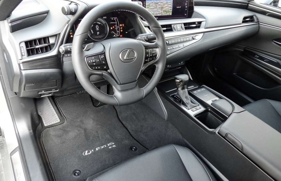 Lexus ES 300h Style Edition Prem.-Navi, el. Sitzverst.