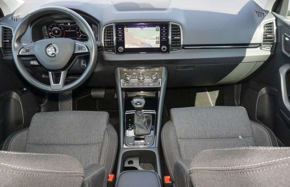 Škoda Karoq 1.5 TSI DSG Style Navi, LED, Rear-View