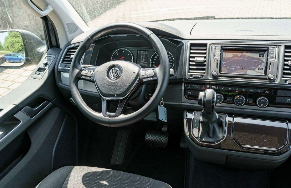 Volkswagen Multivan Comfortline 2.0 TDI DSG Navi RFK 7-S