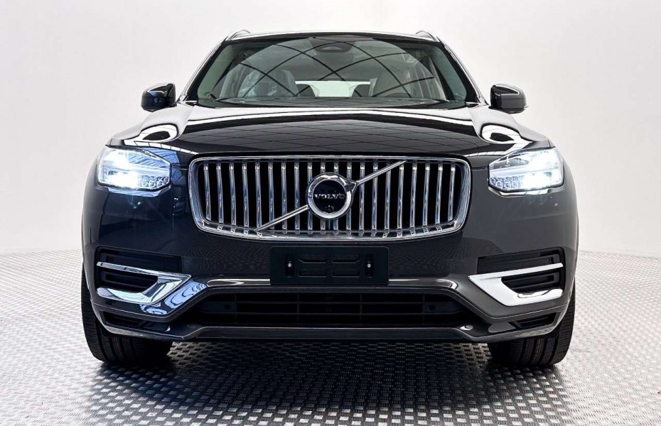 Volvo XC90 B5 AWD Diesel Automatic Plus Bright - 7Sitze