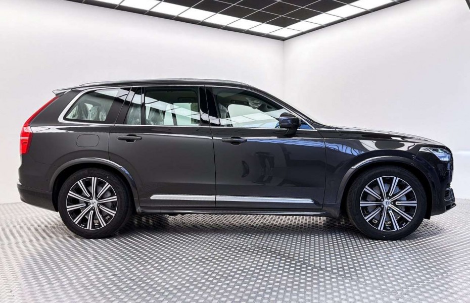 Volvo XC90 B5 AWD Diesel Automatic Plus Bright - 7Sitze