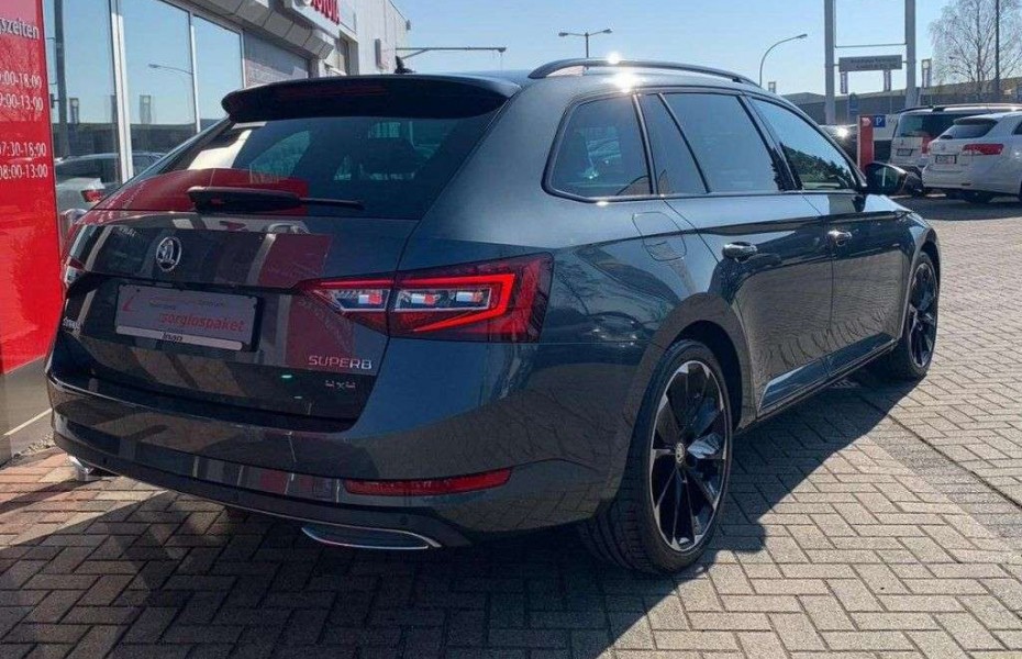 Škoda Superb Combi 2.0 TDI 4x4 DSG Sportline