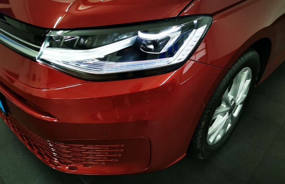 Volkswagen Caddy Life 2,0 TDI DSG NAV LED STH PARKASSIST 1,99%