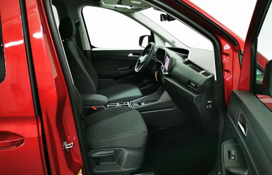 Volkswagen Caddy Life 2,0 TDI DSG NAV LED STH PARKASSIST 1,99%