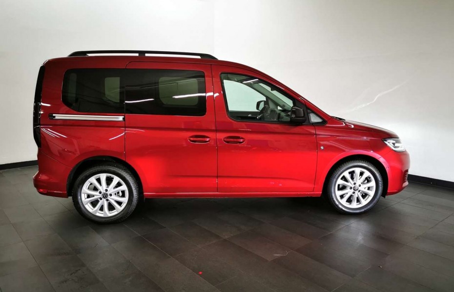 Volkswagen Caddy Life 2,0 TDI DSG NAV LED STH PARKASSIST 1,99%